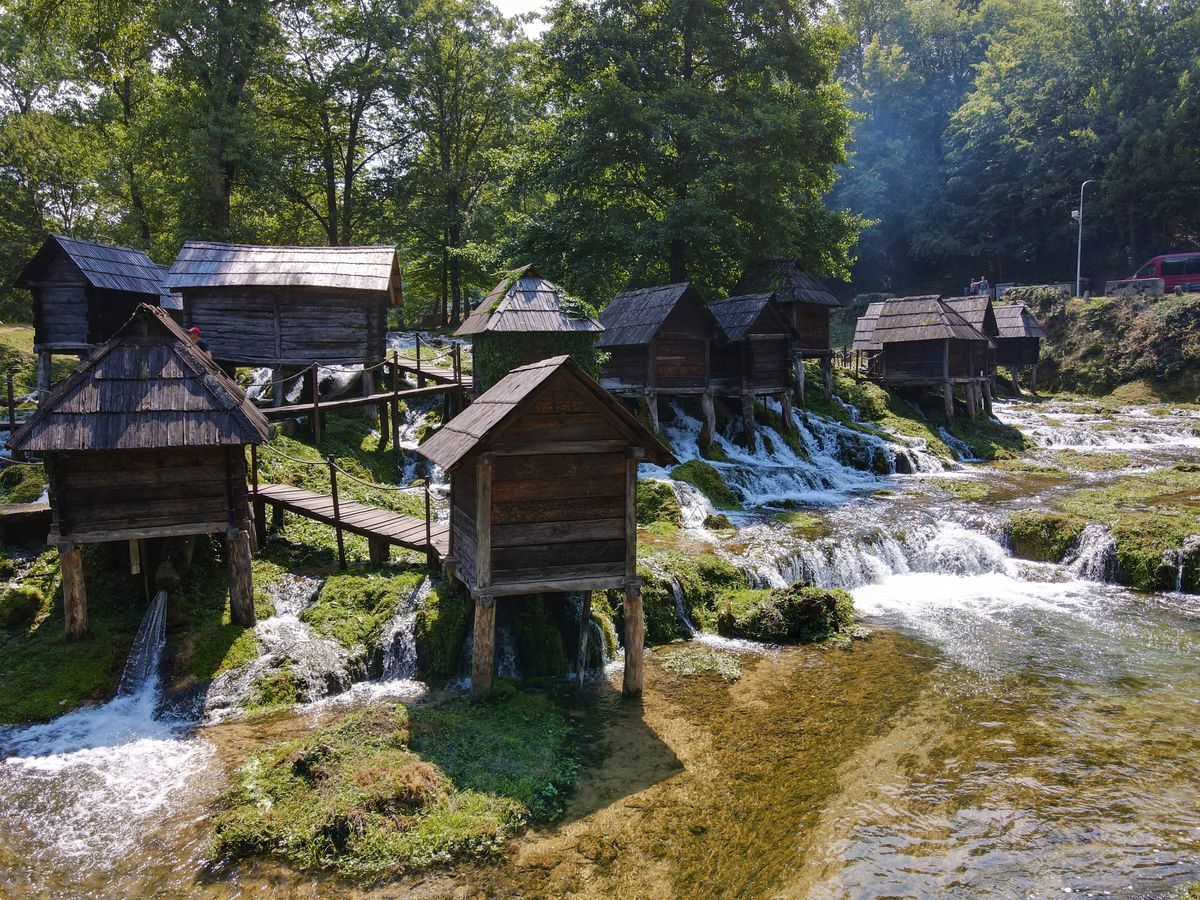 Les moulins du lac Plivsko