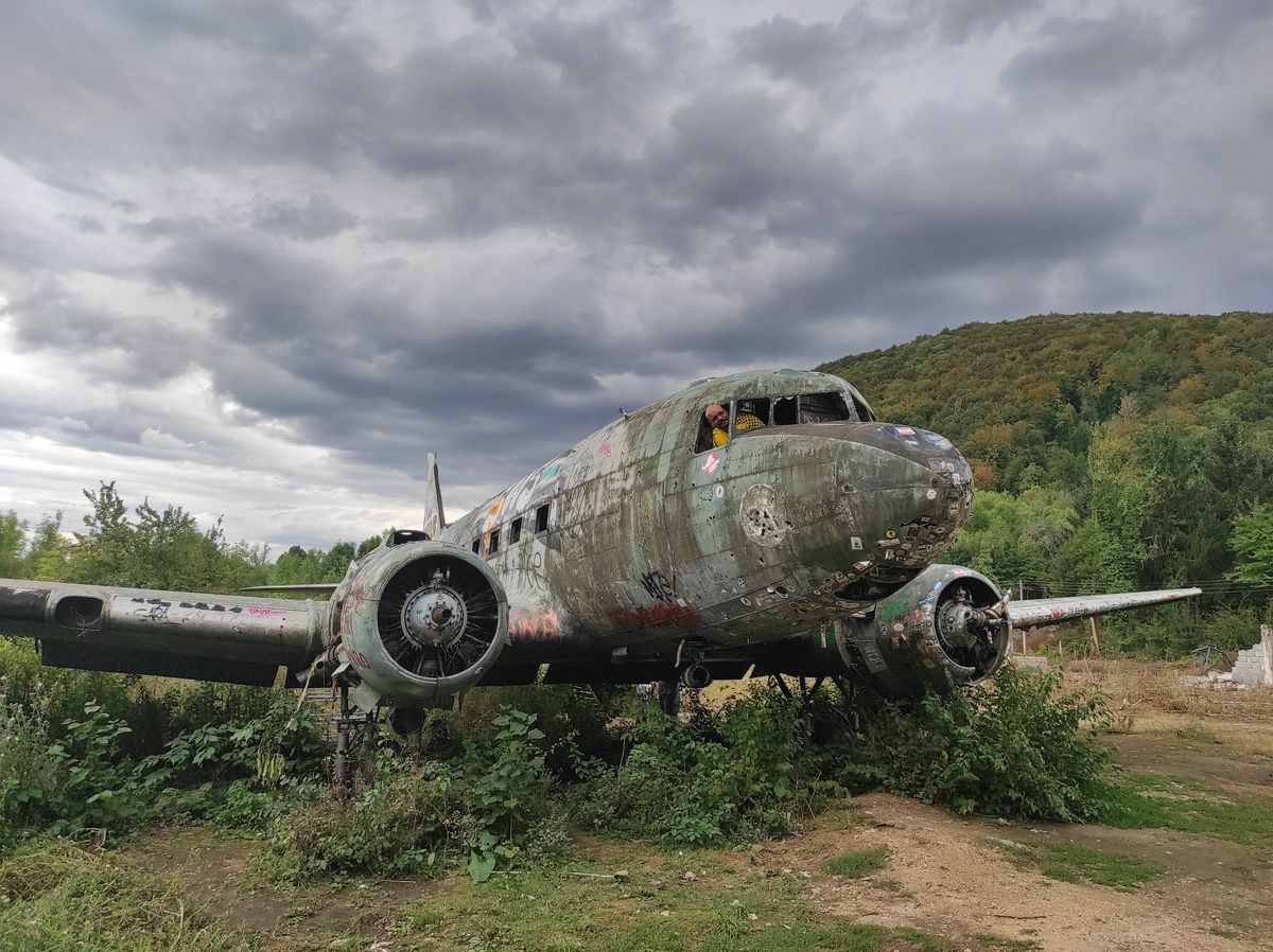 La base aérienne abandonnée de Željava