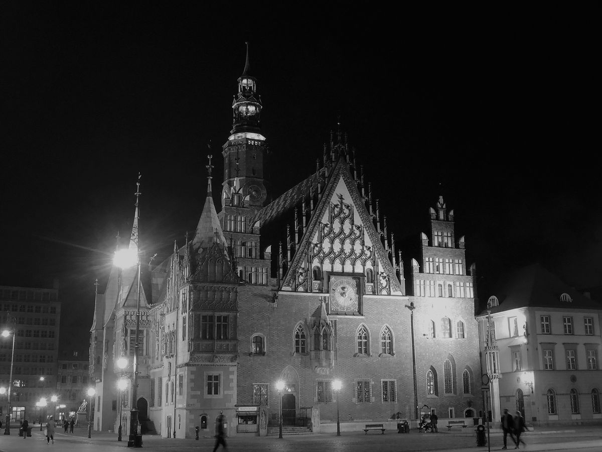 Wrocław by night