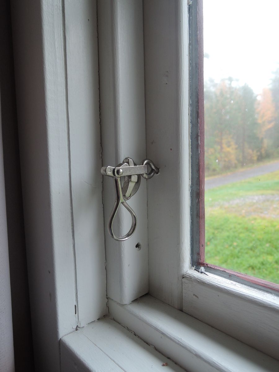 Pas de poignée mais un système simple de fermeture