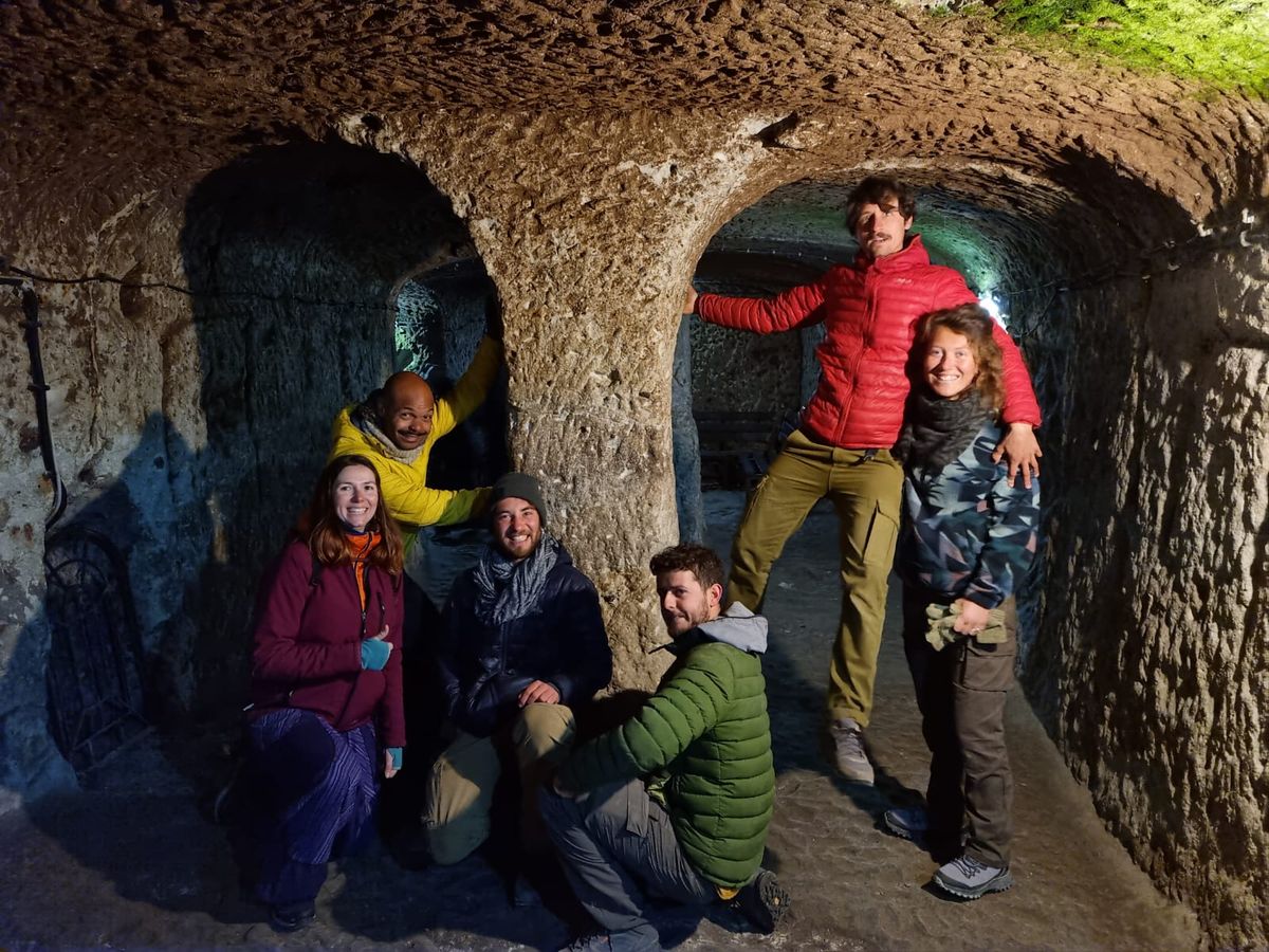 Cité souterraine de Derinkuyu avec Marie, Akim, Aymeric et Alexis