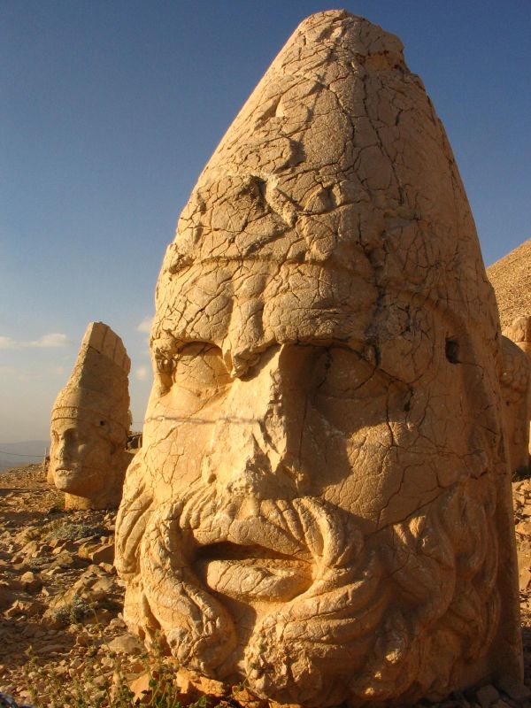 Ruines du Nemrut Dağı