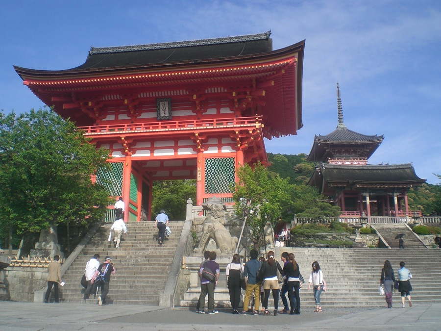 Porte et pagode du temple Kiyomizudera